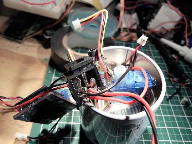 lu2mi2_assembly_04.jpg