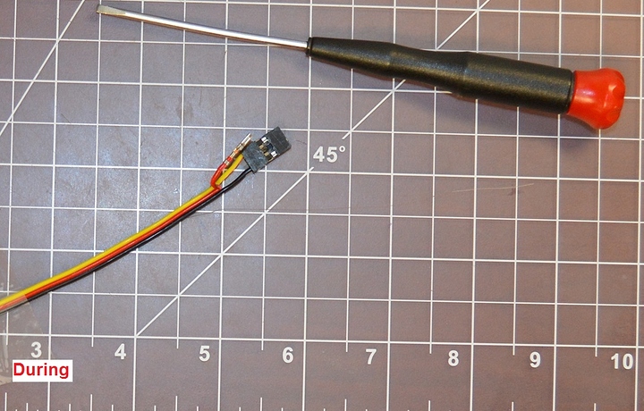 Removing 5V pin from RC connector - During.jpg