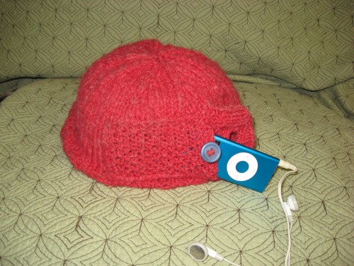 Head_Prog_Still_and_Ipod_hat_008.jpg