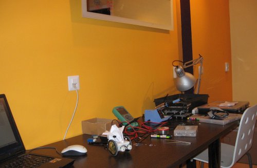 desk_mirror_500.jpg