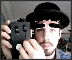 072809_eyebrow_t.jpg
