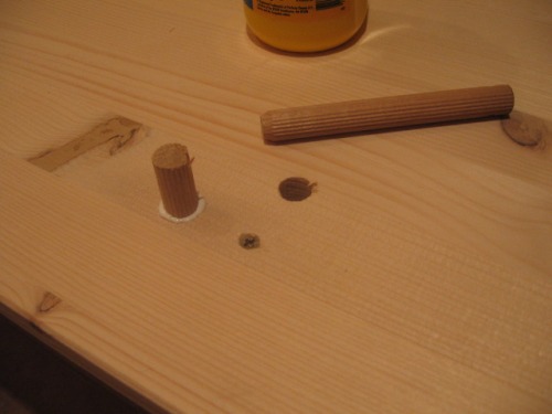 dowel_screw_hole.jpg