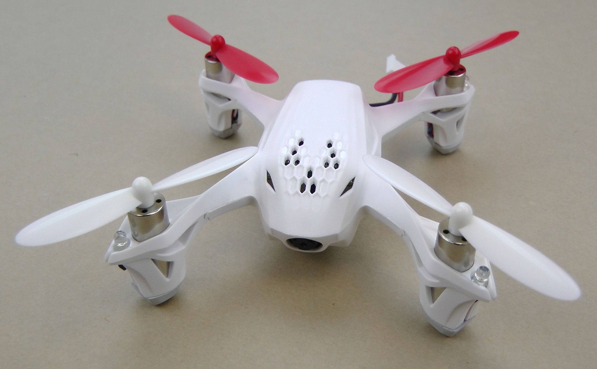 RobotShop - Hubsan FPV Mini Quadcopter | RobotShop Community