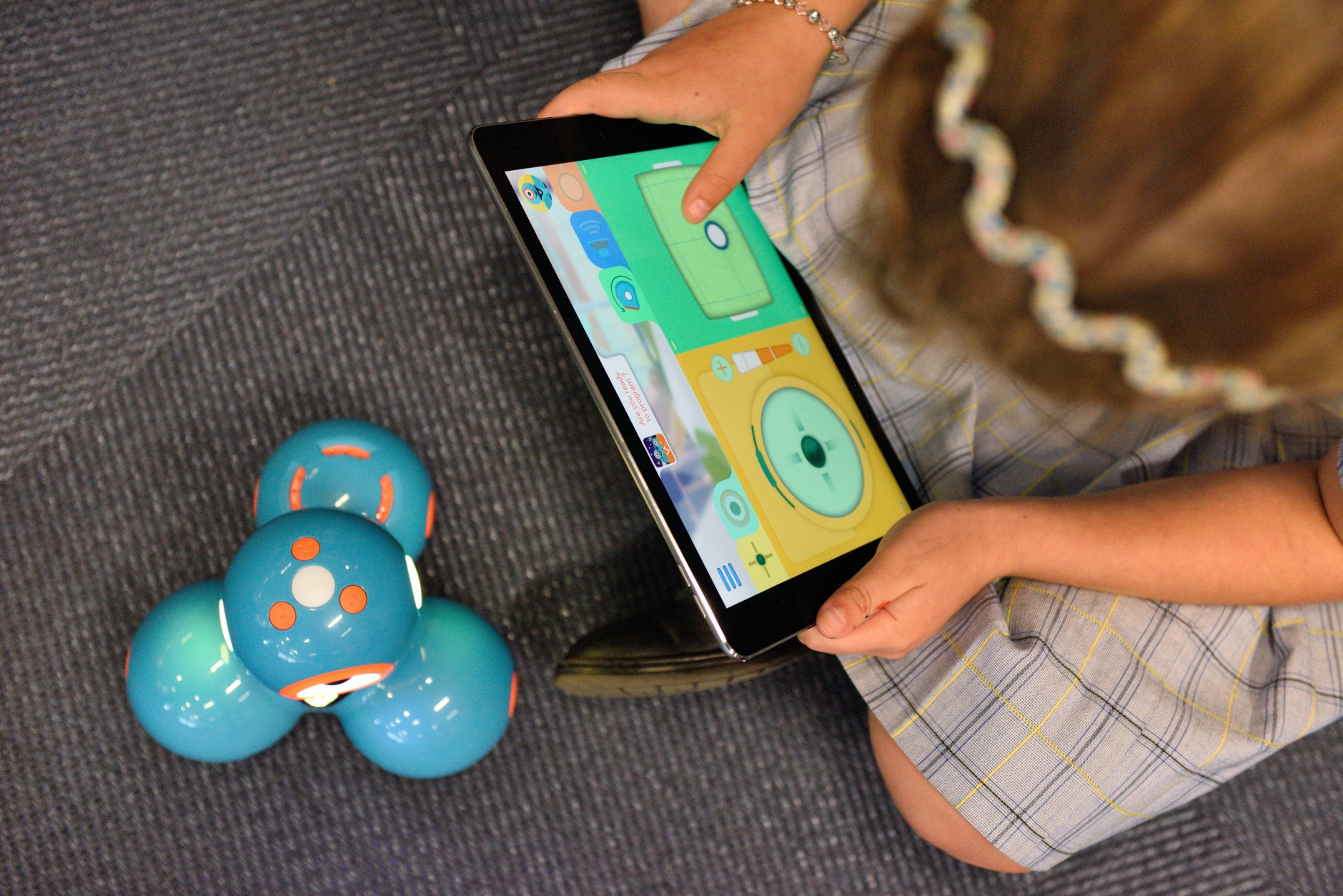 Award-winning Robot, Bring STEM to Life in your Classroom