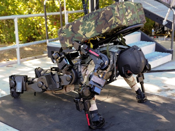 Raytheon XOS 2 helping soldier do push-ups