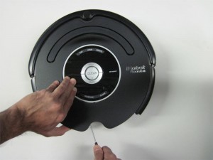 Remove Faceplate Roomba 500