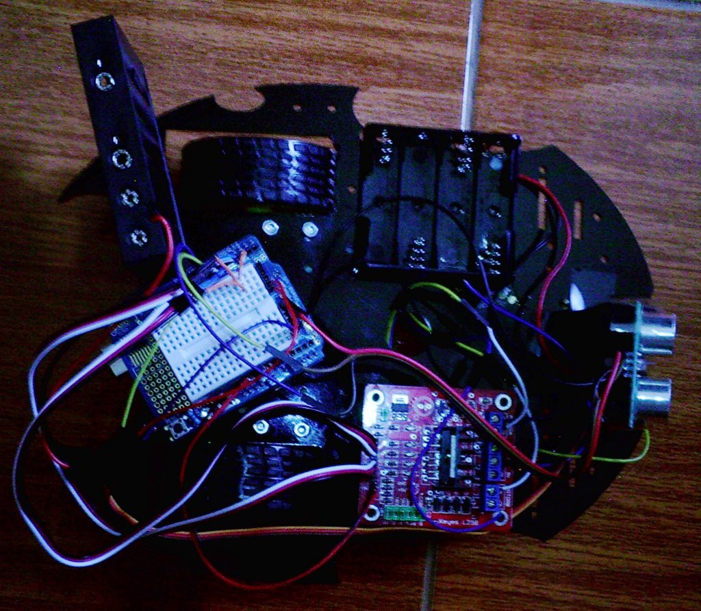 Obstacle-avoiding robot - a weekend | RobotShop Community