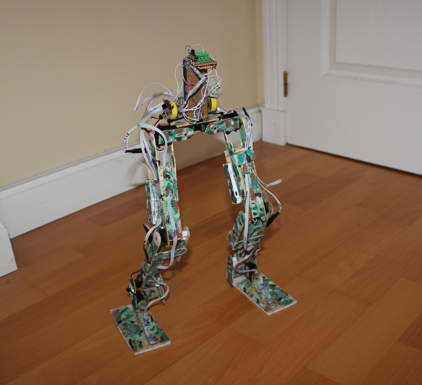 POPSTAR biped robot | RobotShop Community