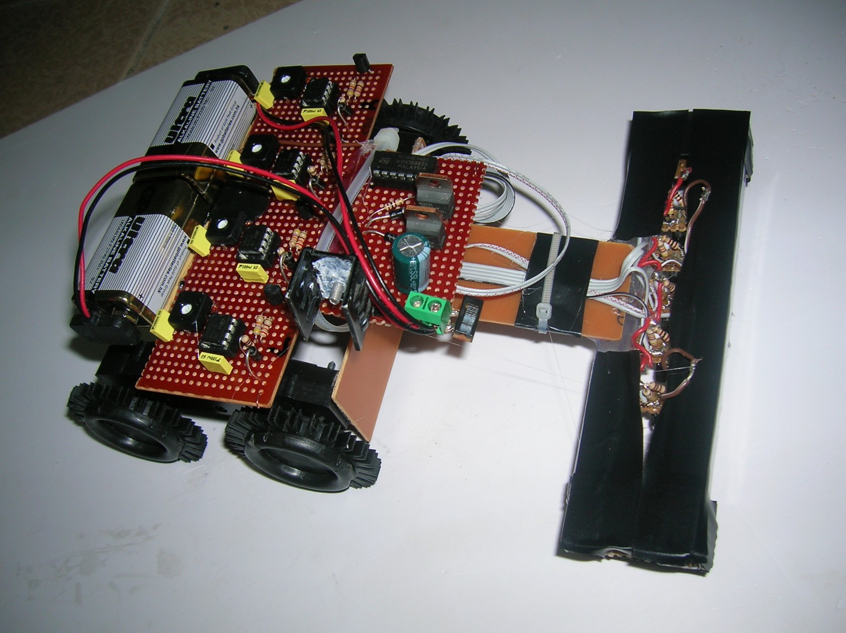Line Follower Robot (Without Microc | RobotShop Community