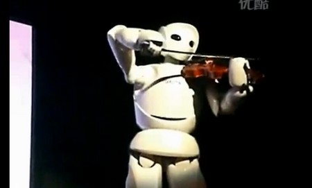 violinist robot